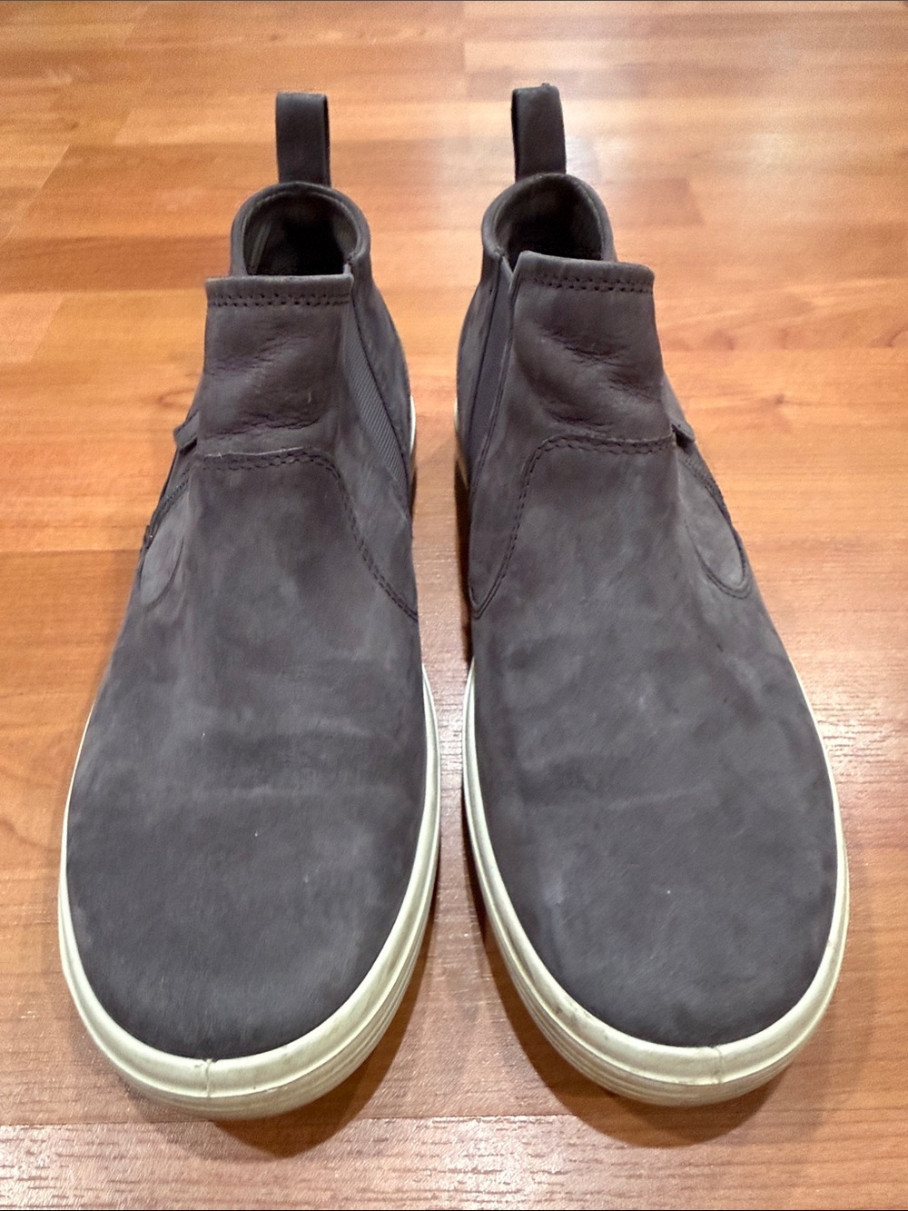 Ecco Women's Chukka Boots in Dark Brown with Cream Sole - Picture 6 of 7